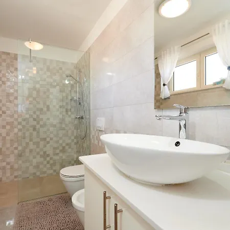 Appartamento Dora Traù